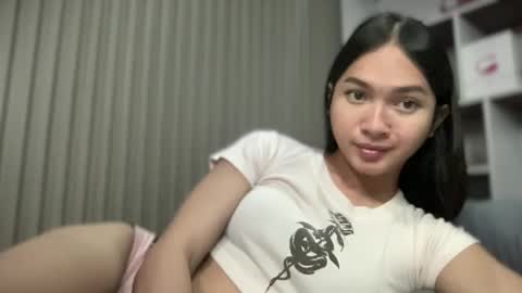 D I A N A online show from 05-19-26, 11:16