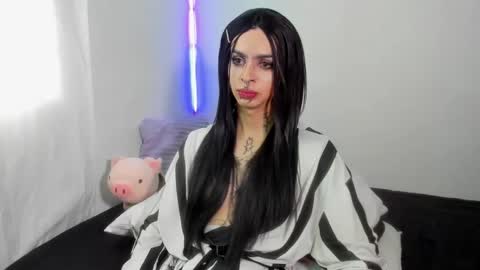 Snapshot of goth_ru chatting on 12-16-24, 09:41 Russ  online show from 12-16-24, 09:41