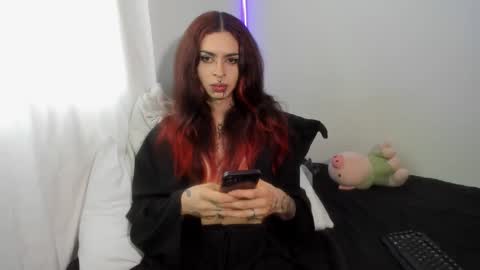 Snapshot of goth_ru chatting on 12-31-24, 08:12 Russ  online show from 12-31-24, 08:12