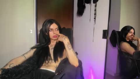 Snapshot of goth_ru chatting on 03-17-26, 01:21 Russ online show from 03-17-26, 01:21