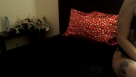 gothbaby305 online show from 03-04-25, 07:51