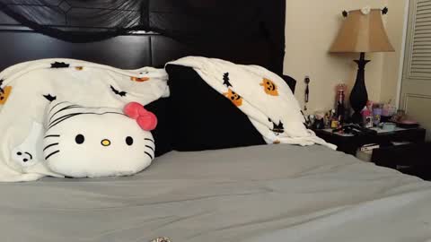 gothbaby305 online show from 10-09-25, 08:29