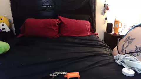 gothbaby305 online show from 10-27-25, 05:44