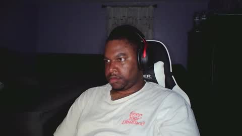 Snapshot of gothboi_97 chatting on 09-29-25, 01:22 Dan aka. Gothboi Wonder online show from 09-29-25, 01:22