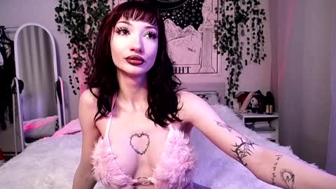 Snapshot of gothdesss chatting on 01-05-25, 03:53    online show from 01-05-25, 03:53