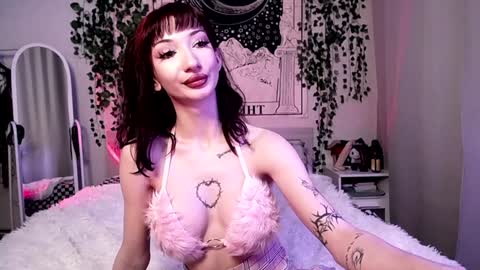 Snapshot of gothdesss chatting on 01-05-25, 06:56    online show from 01-05-25, 06:56