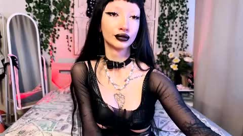 Snapshot of gothdesss chatting on 03-11-25, 04:54    online show from 03-11-25, 04:54