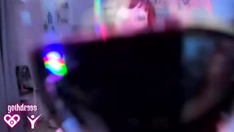 Snapshot of gothdesss chatting on 10-13-25, 03:39    online show from 10-13-25, 03:39