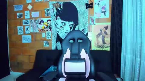 Snapshot of gothic9goddes chatting on 01-06-25, 01:42 GG online show from 01-06-25, 01:42