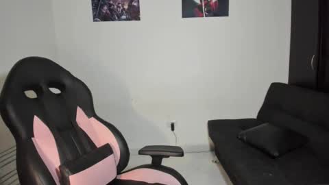 Snapshot of gothic9goddes chatting on 01-26-25, 12:58 GG online show from 01-26-25, 12:58