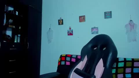 Snapshot of gothic9goddes chatting on 10-16-25, 12:22 GG online show from 10-16-25, 12:22