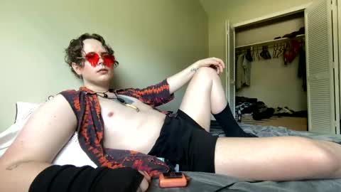 Snapshot of gothydoll chatting on 05-31-26, 07:15 Doll online show from 05-31-26, 07:15