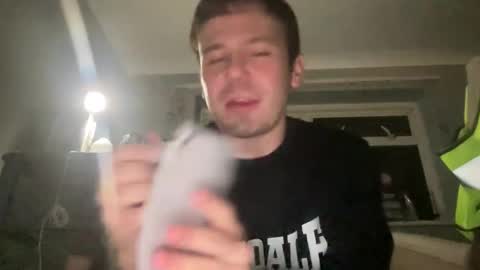 Snapshot of gotitgoin_ chatting on 11-09-25, 01:37 GotItGoin online show from 11-09-25, 01:37