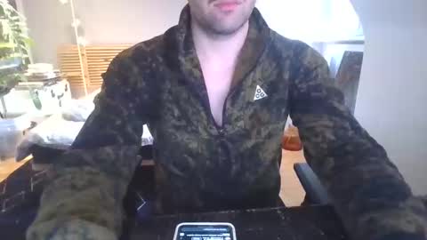 Snapshot of goura2000 chatting on 02-15-26, 01:31 goura2000 online show from 02-15-26, 01:31