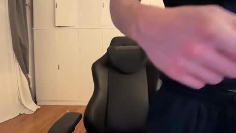 Creamcouple online show from 12-21-25, 05:25