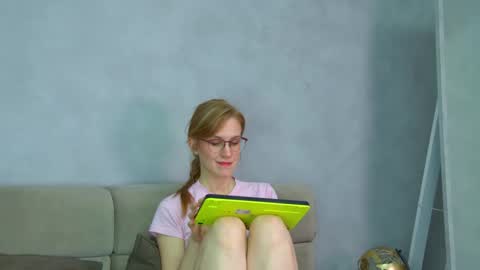 Snapshot of gracehudsons chatting on 04-11-26, 07:45 Grace online show from 04-11-26, 07:45