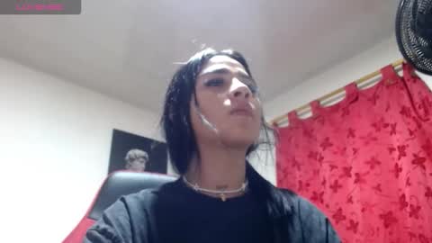 Snapshot of gracewoe chatting on 10-20-25, 01:11 Grace Woe online show from 10-20-25, 01:11