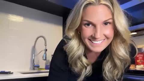 Snapshot of graciemae_baexx chatting on 01-10-25, 09:10 Gracie Mae online show from 01-10-25, 09:10