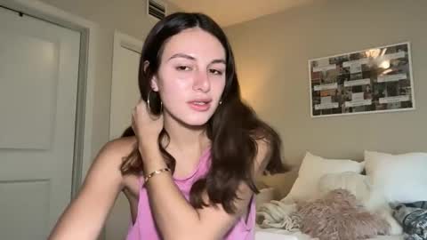 Gracie Smith online show from 04-19-26, 05:34