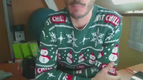 Snapshot of grandbi chatting on 12-17-24, 01:27 grandbi online show from 12-17-24, 01:27