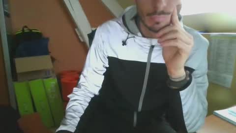 Snapshot of grandbi chatting on 02-20-25, 02:57 grandbi online show from 02-20-25, 02:57