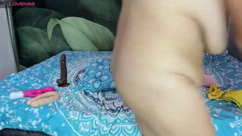 Snapshot of grandmother_milf chatting on 10-10-25, 08:41 Mi Name is violeta online show from 10-10-25, 08:41