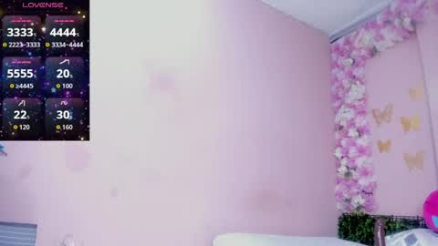 Snapshot of grandmother_milf chatting on 05-13-26, 01:08 Mi Name is violeta online show from 05-13-26, 01:08