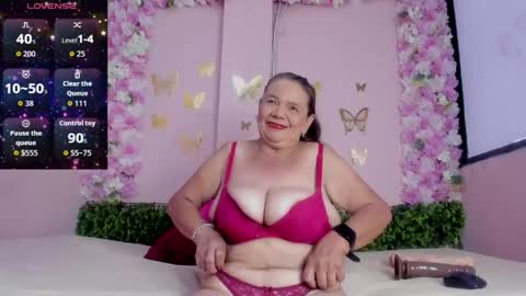 Snapshot of grandmother_milf chatting on 05-14-26, 12:56 Mi Name is violeta online show from 05-14-26, 12:56