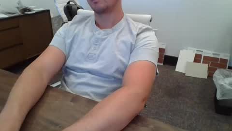 Snapshot of grantme88 chatting on 06-23-26, 05:22 grantme88 online show from 06-23-26, 05:22