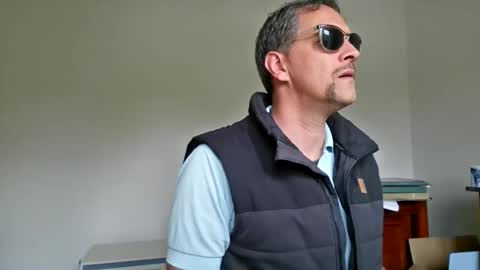 Snapshot of grattitude chatting on 11-17-25, 01:33 grattitude online show from 11-17-25, 01:33