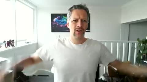 Snapshot of grattitude chatting on 11-23-25, 12:10 grattitude online show from 11-23-25, 12:10