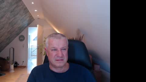grau197077 online show from 07-13-26, 09:56