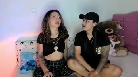 Snapshot of grave_duo chatting on 03-17-26, 03:22 GRAVE DUO online show from 03-17-26, 03:22