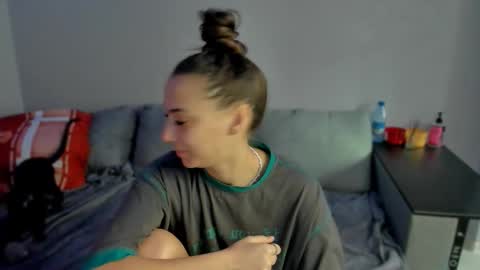 Snapshot of gravitation777 chatting on 02-01-26, 03:49 Anna online show from 02-01-26, 03:49