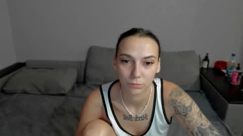 Snapshot of gravitation777 chatting on 02-28-26, 02:45 Anna online show from 02-28-26, 02:45