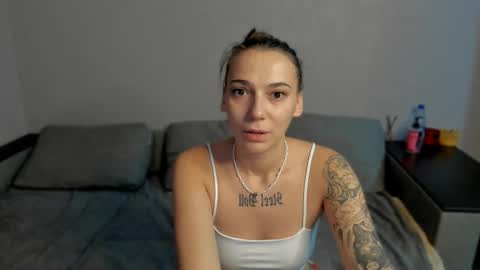 Snapshot of gravitation777 chatting on 03-04-26, 12:05 Anna online show from 03-04-26, 12:05