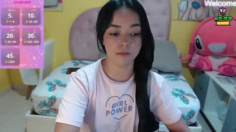Snapshot of gray_sophiee chatting on 05-01-26, 10:03 Sophie Gray online show from 05-01-26, 10:03