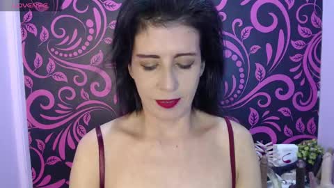 Isabella online show from 01-19-25, 07:46