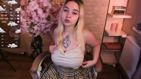 Lina 3 online show from 05-28-26, 01:30