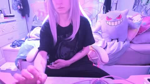 Snapshot of greeneyedlovexo chatting on 02-21-25, 02:28 GreenEyedLovexo online show from 02-21-25, 02:28