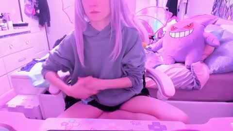 Snapshot of greeneyedlovexo chatting on 02-24-25, 11:41 GreenEyedLovexo online show from 02-24-25, 11:41