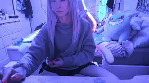 Snapshot of greeneyedlovexo chatting on 02-25-25, 03:52 GreenEyedLovexo online show from 02-25-25, 03:52