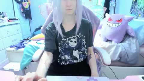 Snapshot of greeneyedlovexo chatting on 03-08-25, 09:51 GreenEyedLovexo online show from 03-08-25, 09:51