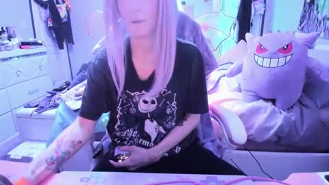 Snapshot of greeneyedlovexo chatting on 03-09-25, 03:22 GreenEyedLovexo online show from 03-09-25, 03:22