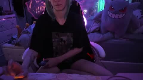 Snapshot of greeneyedlovexo chatting on 10-02-25, 05:03 GreenEyedLovexo online show from 10-02-25, 05:03