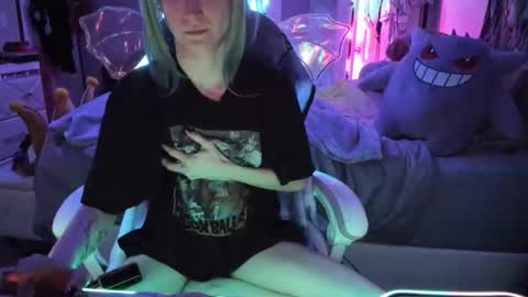 Snapshot of greeneyedlovexo chatting on 11-07-25, 05:51 GreenEyedLovexo online show from 11-07-25, 05:51