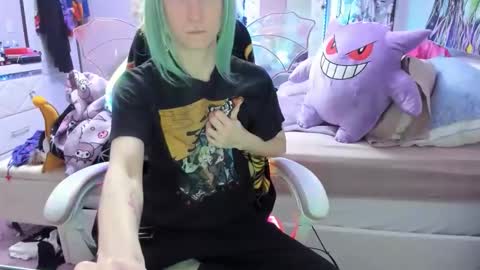 Snapshot of greeneyedlovexo chatting on 11-20-25, 08:19 GreenEyedLovexo online show from 11-20-25, 08:19