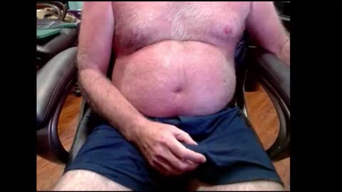 Snapshot of greenguy69 chatting on 03-13-26, 01:18 green online show from 03-13-26, 01:18