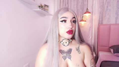 Snapshot of greennbella chatting on 01-11-25, 07:05 online show from 01-11-25, 07:05