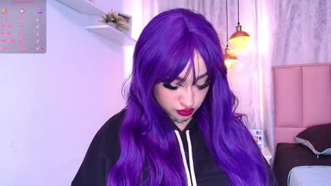 Snapshot of greennbella chatting on 01-13-25, 07:10 online show from 01-13-25, 07:10